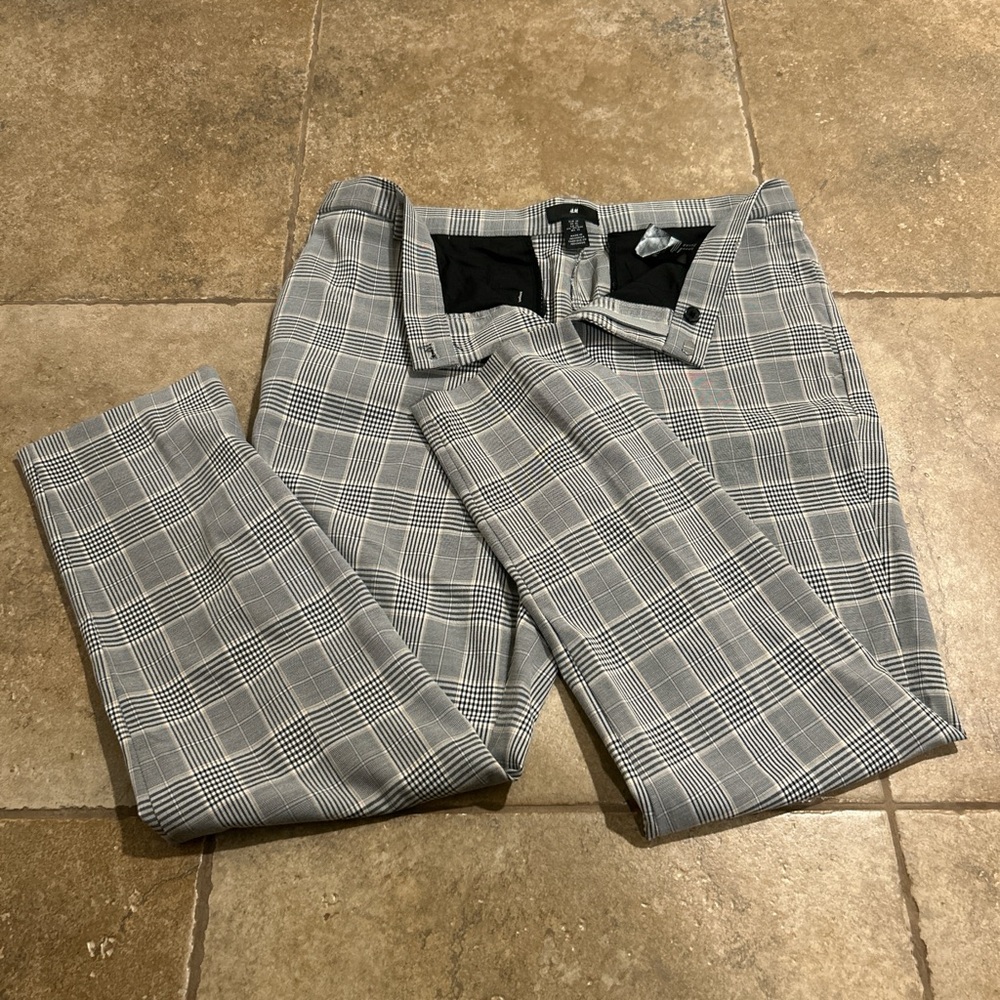H&M grey trousers